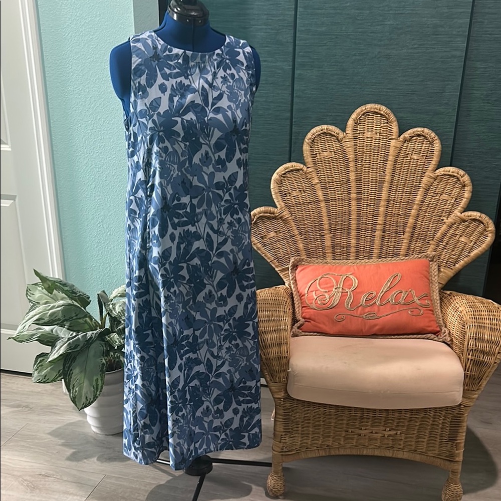 Chic Blue Floral Sleeveless Dress